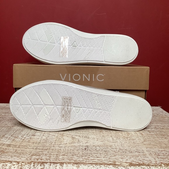 Vionic Pismo Taupe Casual Canvas Support Slip-On Sneakers Washable Eco-Conscious - Picture 10 of 10